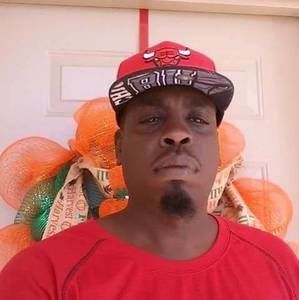 Meet your Posher, Derrick